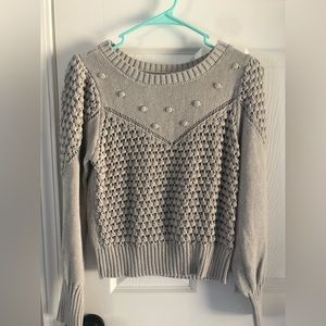 Gray long sleeve sweater
